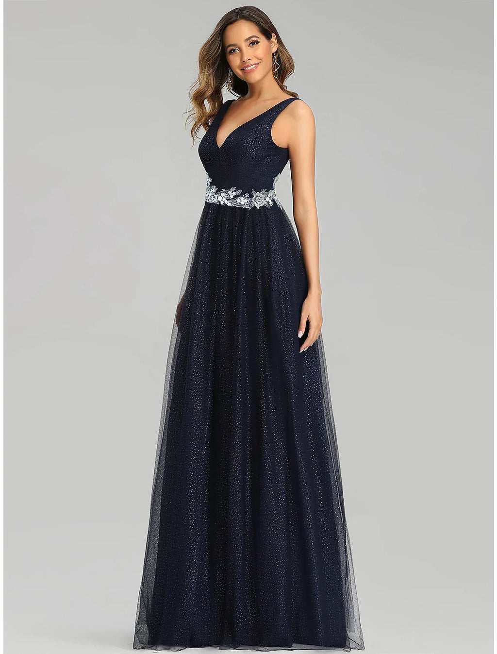Wedding Guest Floor Length Sleeveless V Neck with Appliques