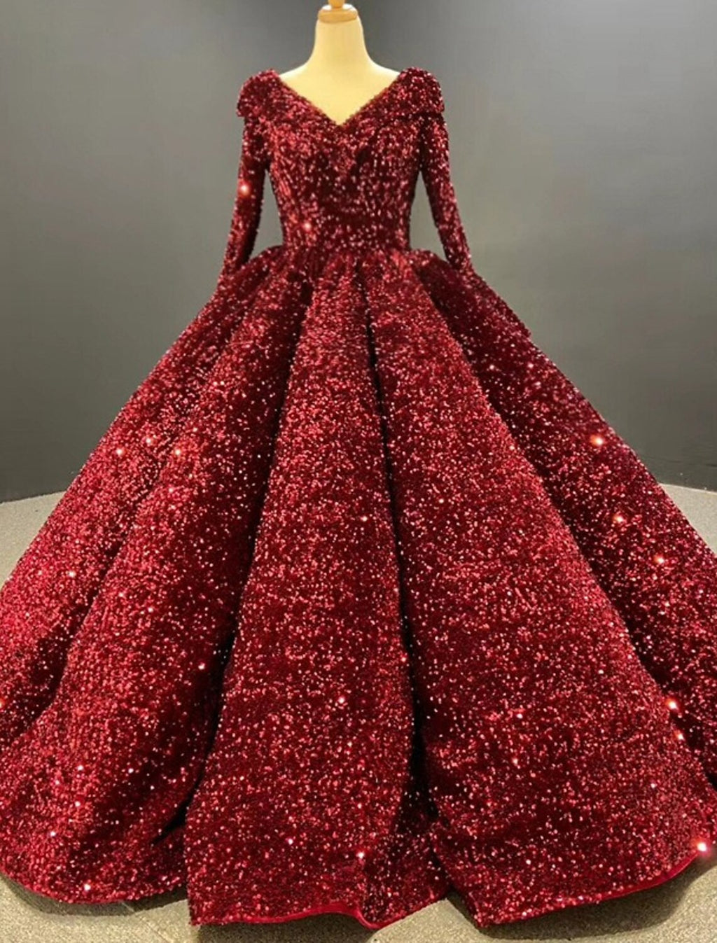 Ball Gown Prom Dresses Luxurious Dress Quinceanera Prom Floor Length Long Sleeve V Neck with Pleats