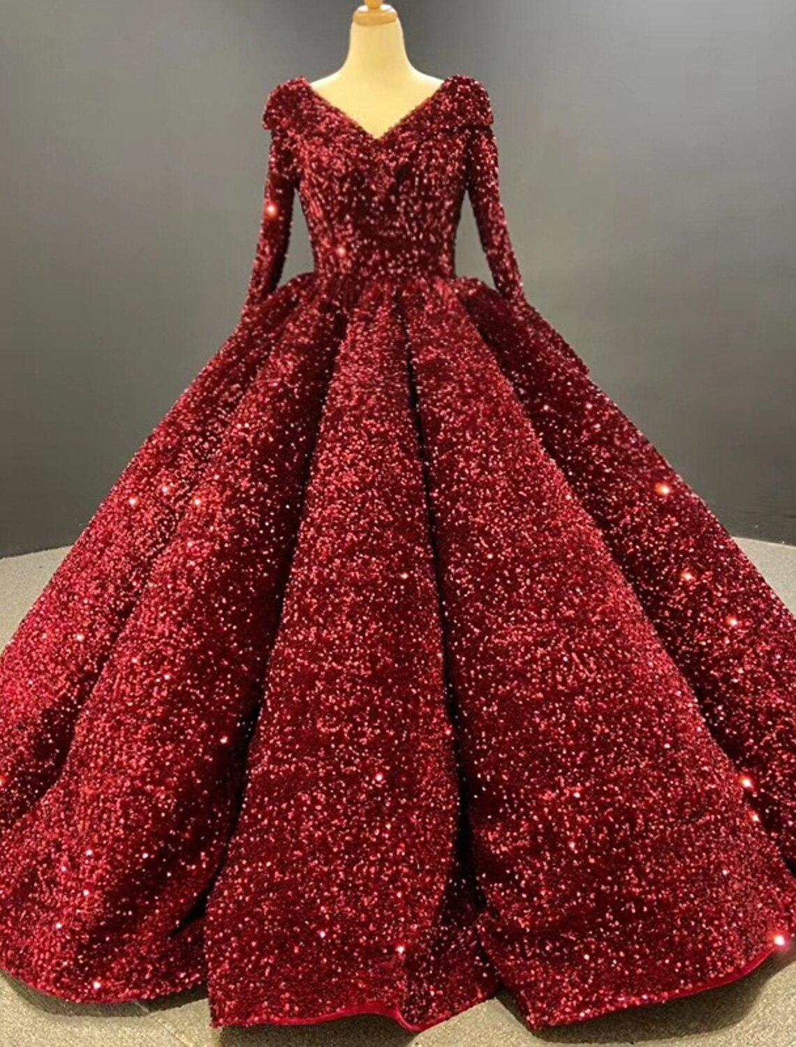 Ball Gown Prom Dresses Luxurious Dress Quinceanera Prom Floor Length Long Sleeve V Neck with Pleats