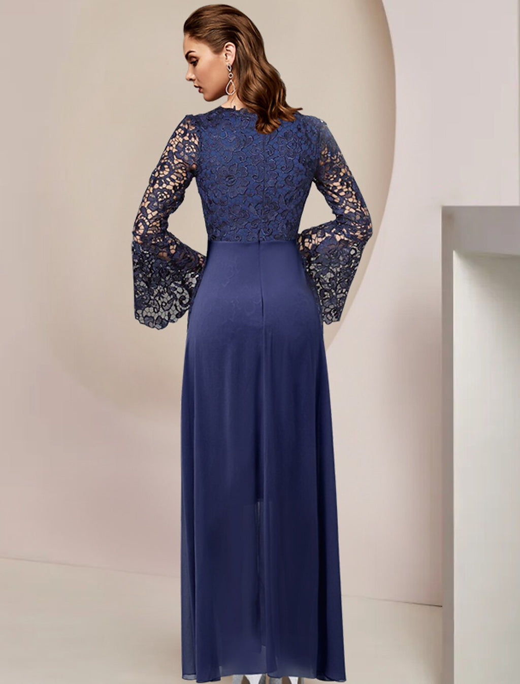 Two Piece Mother of the Bride Dress Formal Wedding Guest Elegant V Neck Knee Length Long Sleeve with Applique